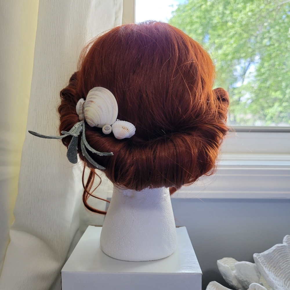 Authentic Seashell Hair Accessory - Picture 4 of 12